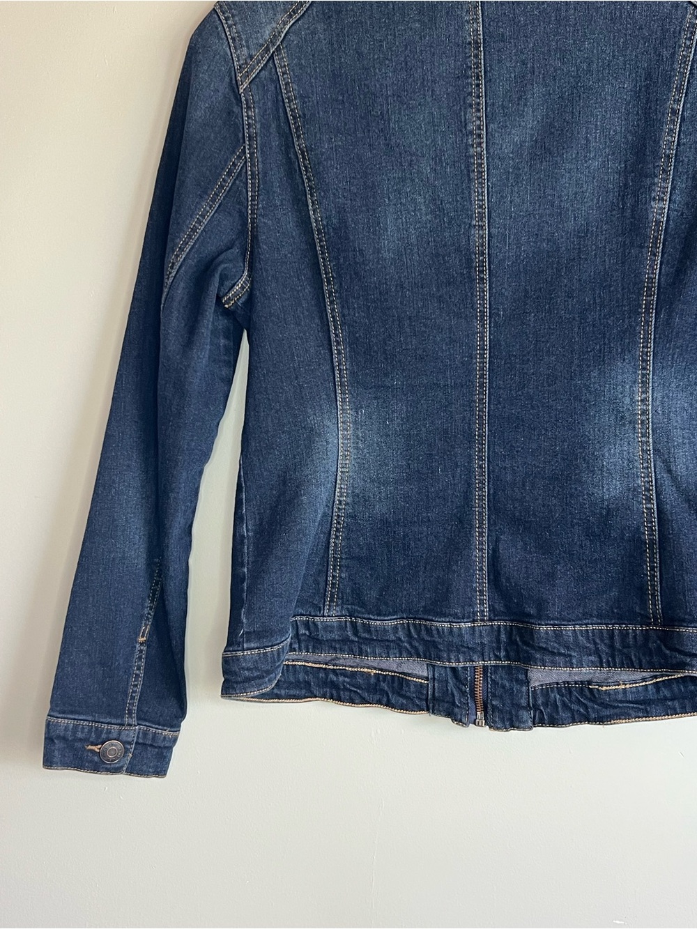 Cleo Denim Jacket Womens XS Dark Wash Zip Front Stretch Fitted - Picture 8 of 10